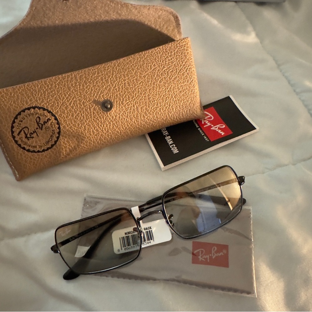 Rayban rectangle sunglasses - Picture 8 of 11